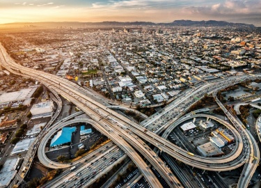 Категорирование объектов транспортной инфраструктуры и транспортных средств позволяет систематизировать и классифицировать различные элементы и ком...