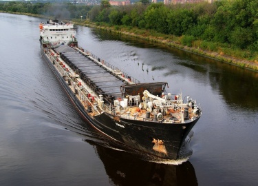 Лицензия &ndash; это документ, выдаваемый компетентным органом государственной власти, который разрешает перевозку опасных грузов на внутренних вод...