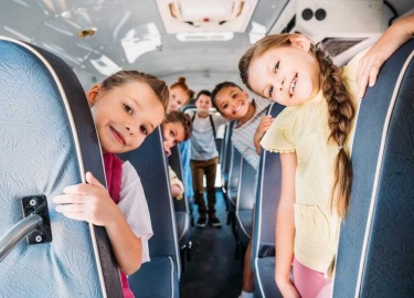 Безопасность пассажирских перевозок автобусами обеспечивается и контролируется через тщательное техническое обслуживание транспорта, квалифицирован...